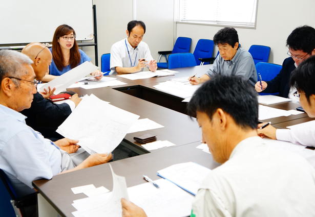 安全・確実に工事が進むよう着工前から念入りに設計・施工者と打合せを行う