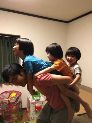 双子を含む男の子ばかり3人（6歳・4歳・4歳）と全力で遊ぶ。