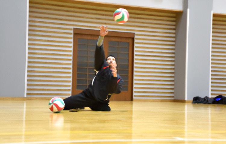 シッティングバレーボール