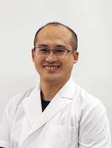 越坂 純也 顔写真